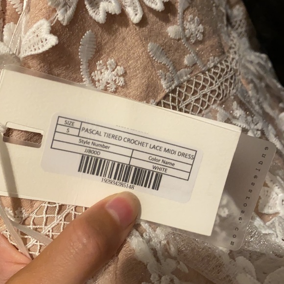BNWT VICI dress!!! 🤍🤍 - Picture 3 of 3